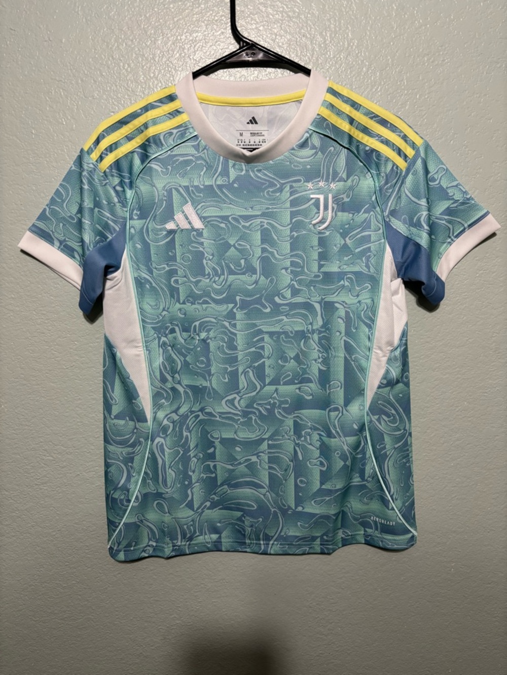 Adidas Juventus FC 25/26 Women’s Away Soccer Jersey Size Medium